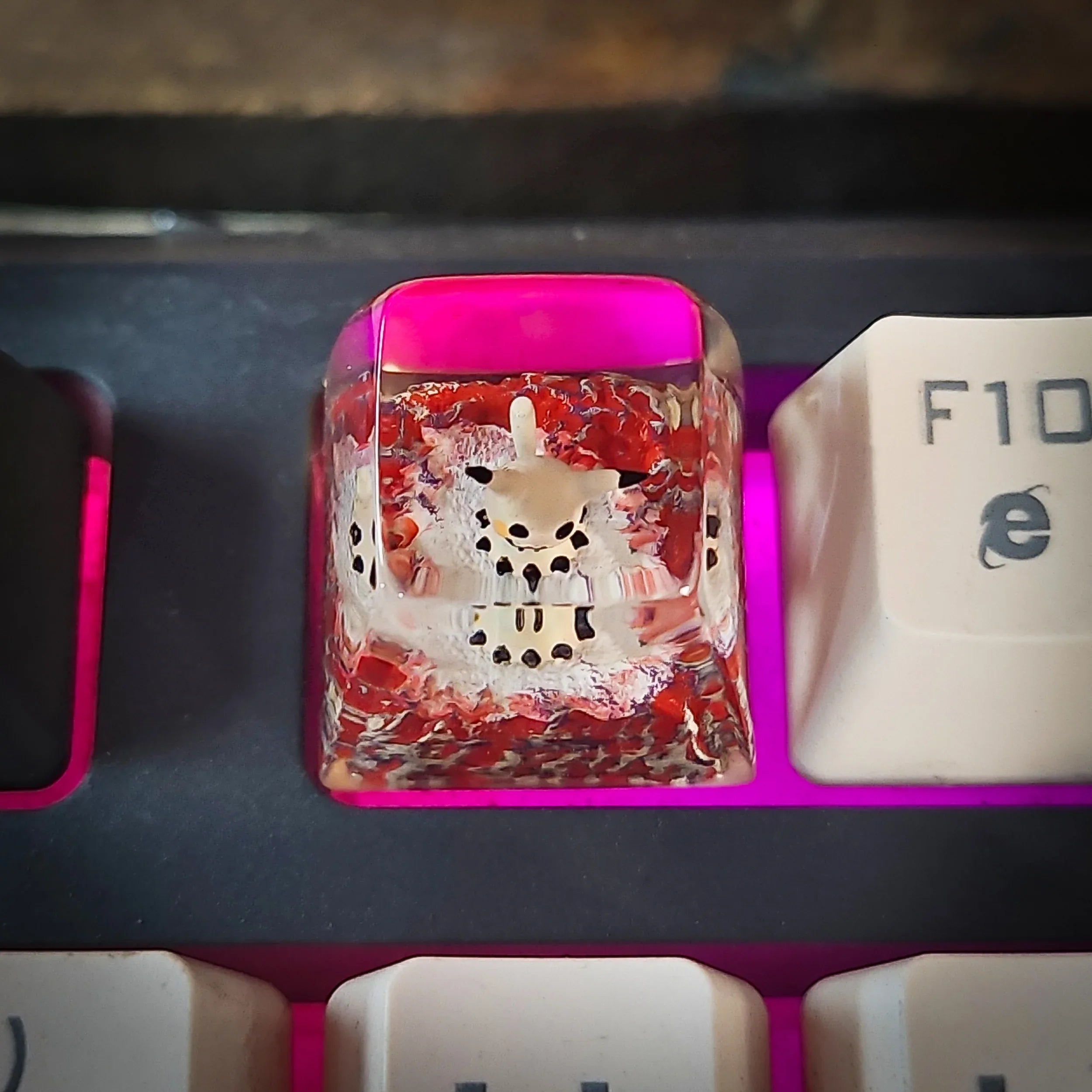 Mimikyu Old Keycap - handmade resin keycap