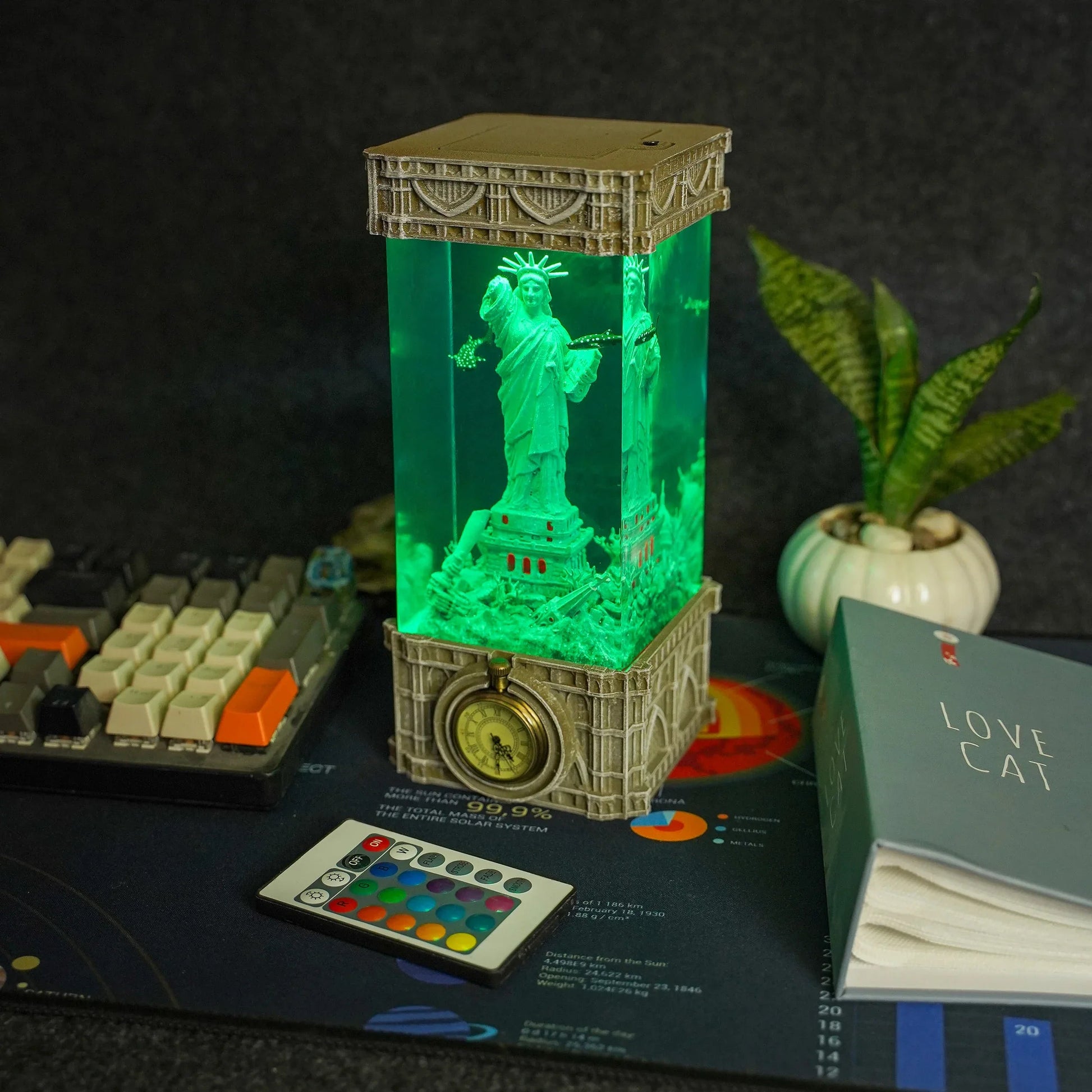 Statue of Liberty Clock Resin Lamp - handmade resin lamp