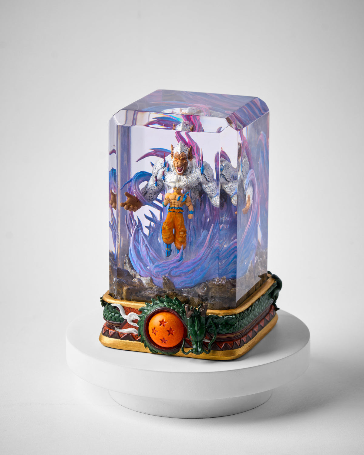 Goku Ozaru - Dragon Ball Premium - handmade resin lamp
