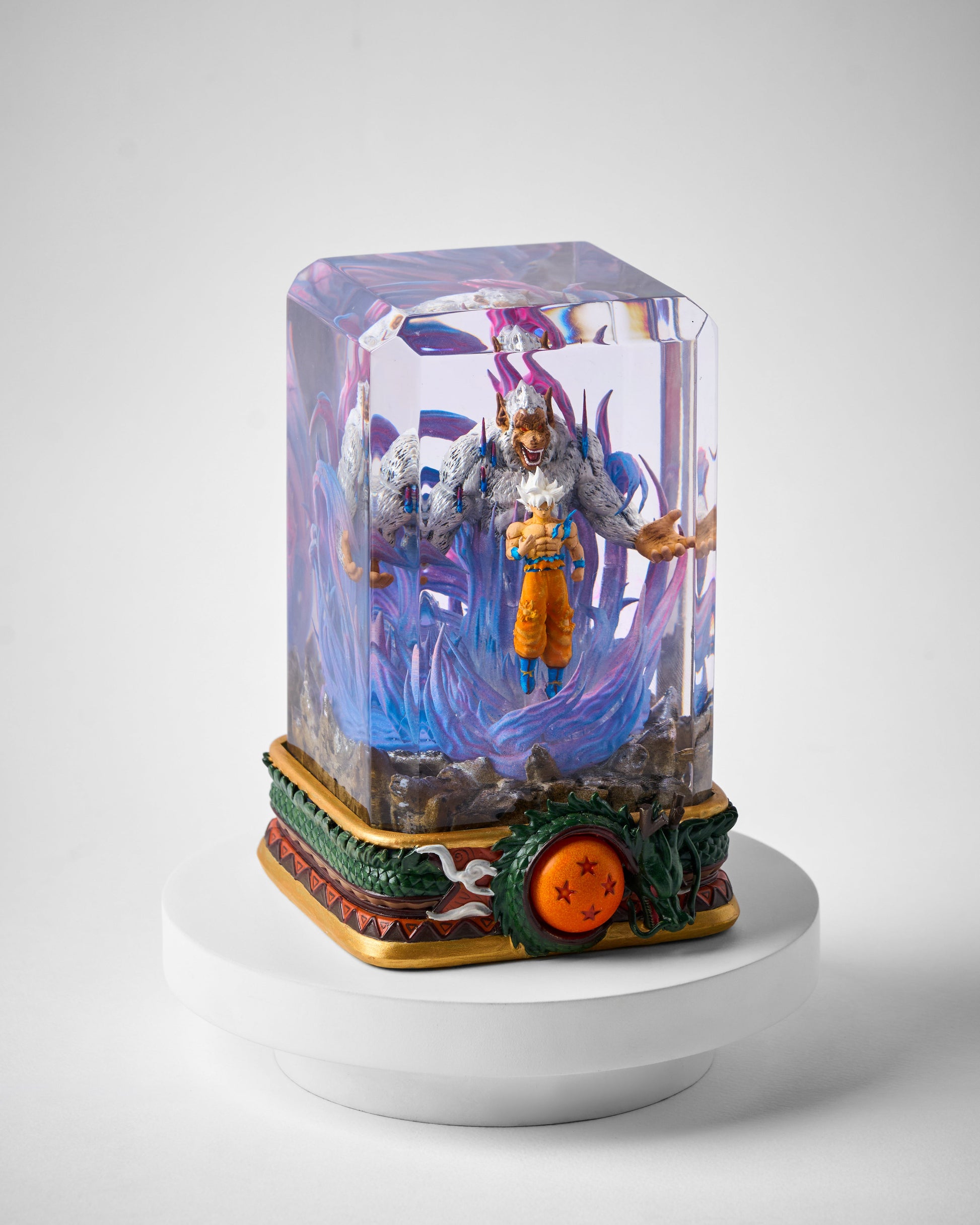 Goku Ozaru - Dragon Ball Premium - handmade resin lamp