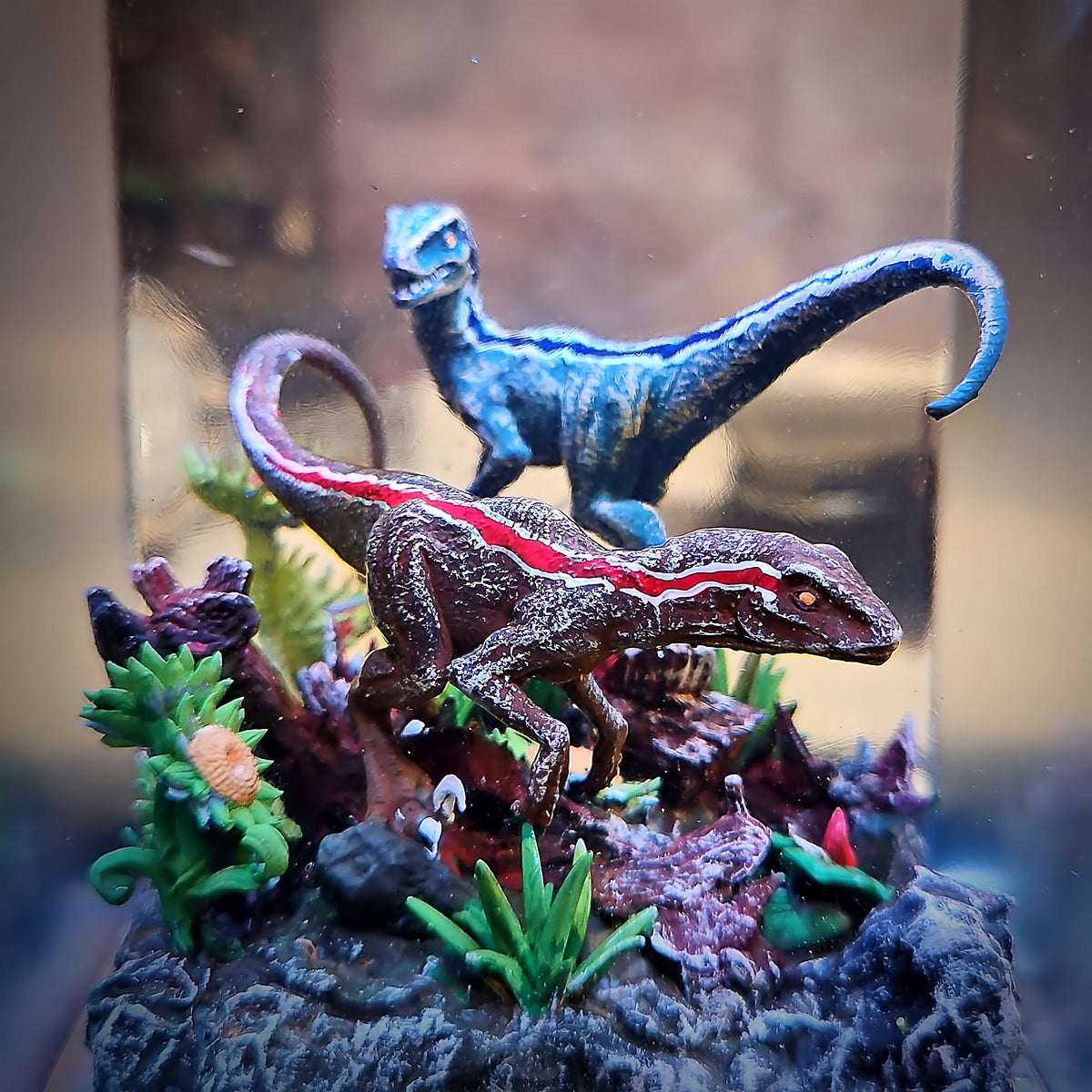 Raptor Resin Lamp - handmade resin lamp