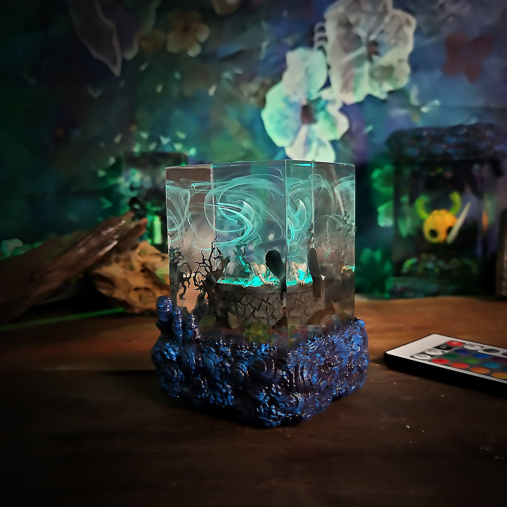 Sadako Resin Lamp - handmade resin lamp