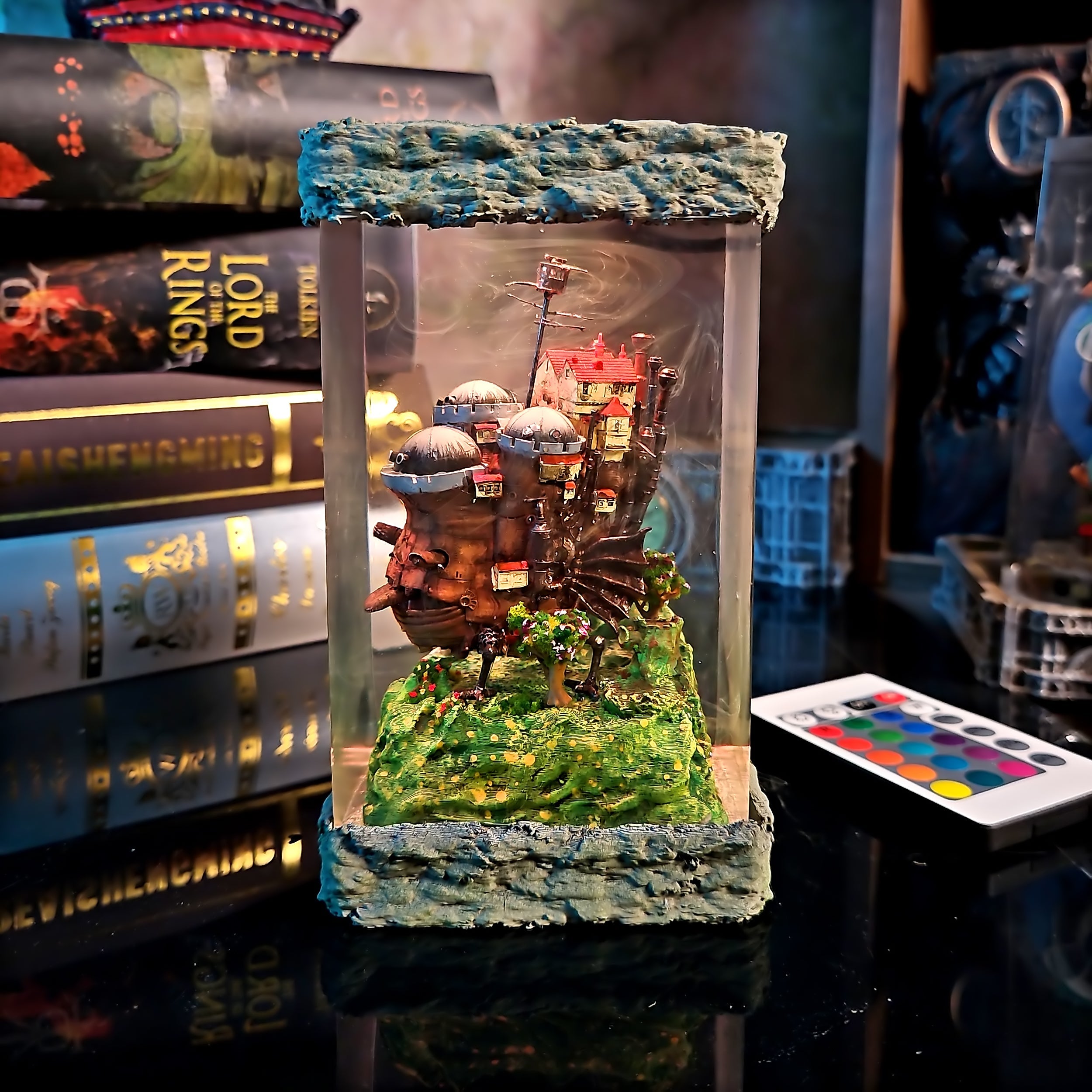 Howl Resin Lamp - handmade resin lamp