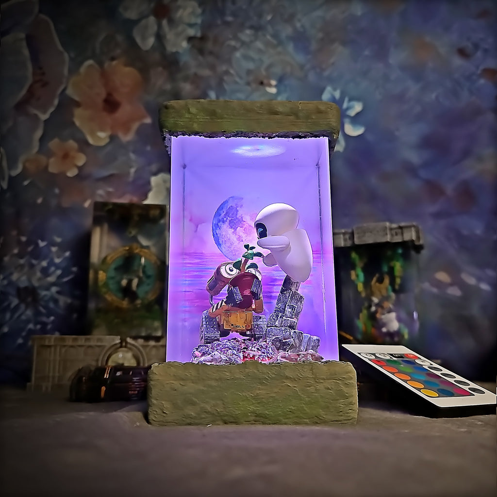 WALL-E Resin Lamp - handmade resin lamp