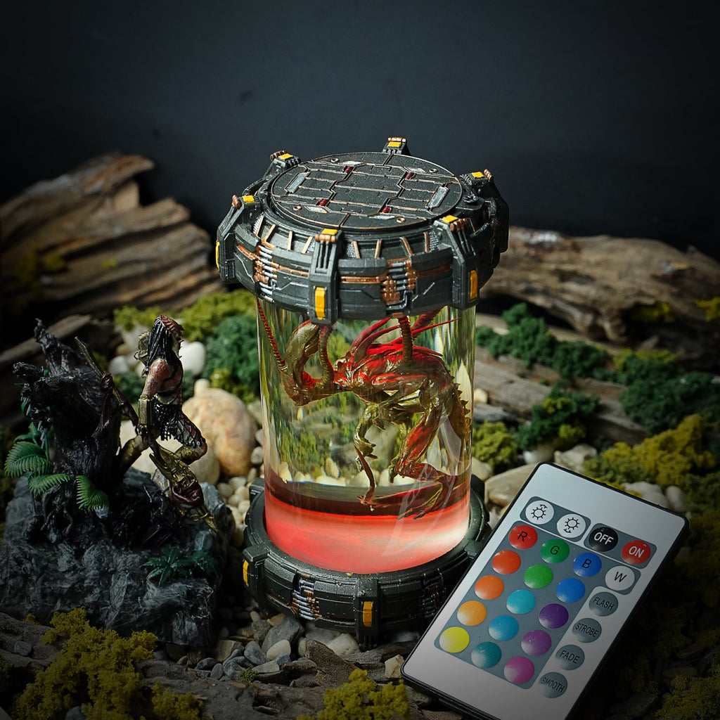 BIOLAB - ALIEN V2 Resin Lamp - handmade resin lamp