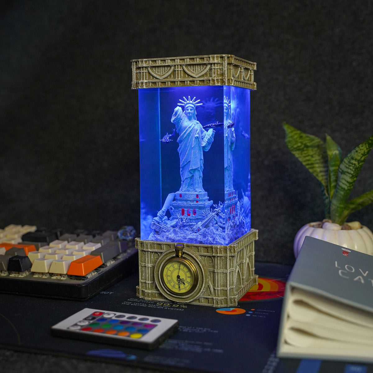Statue of Liberty Clock Resin Lamp - handmade resin lamp