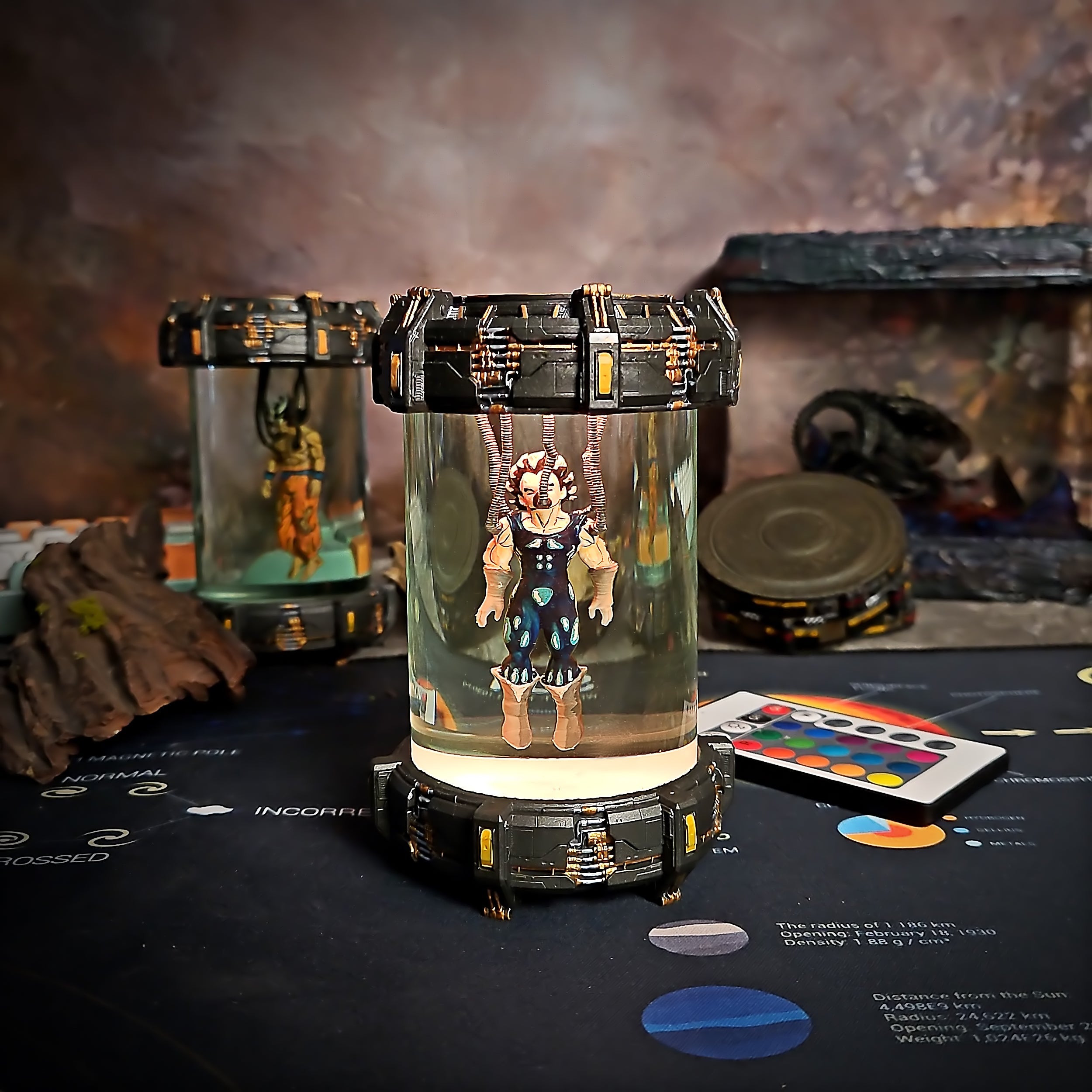 BIOLAB – VEGETA V2 Resin Lamp