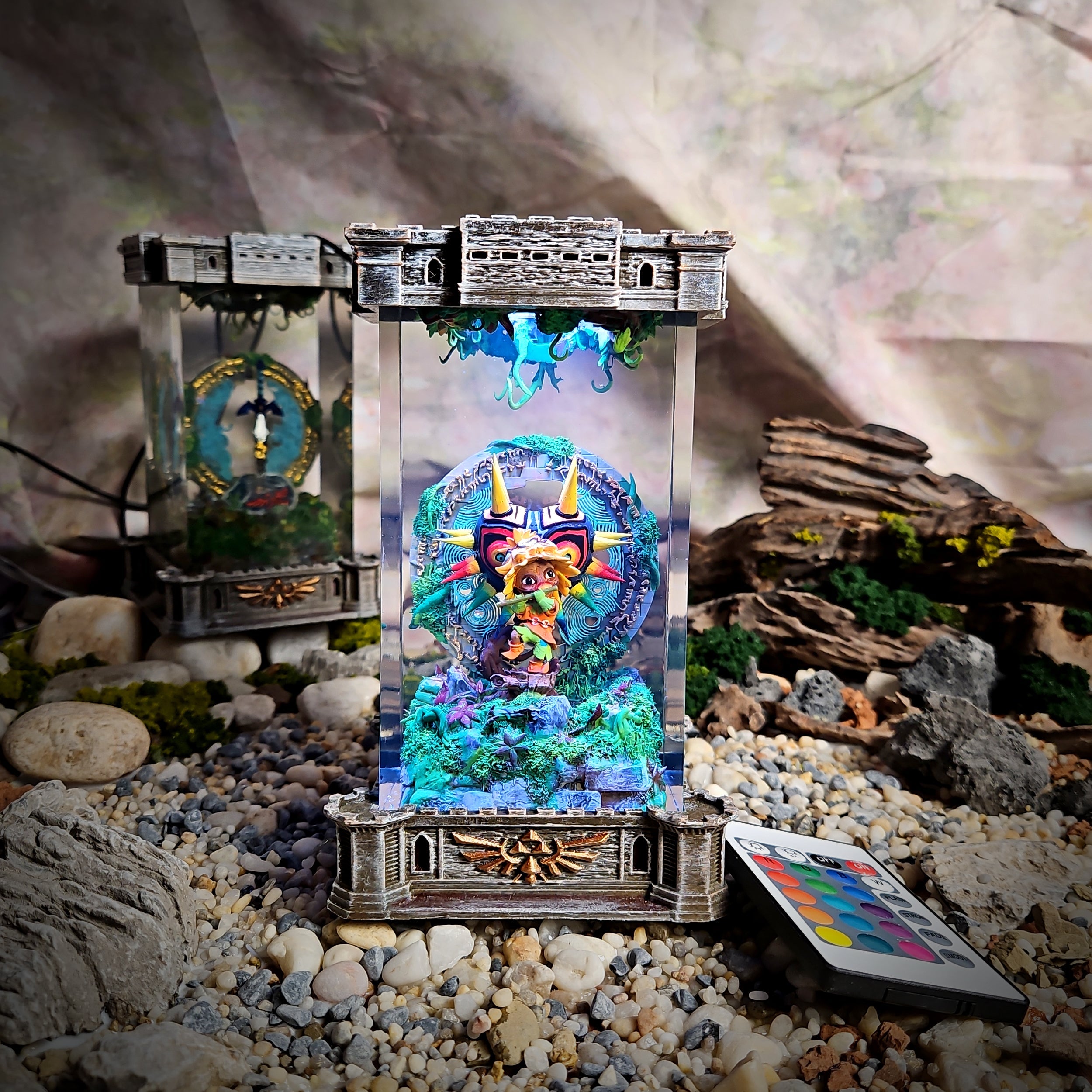 Majora Resin Lamp - handmade resin lamp