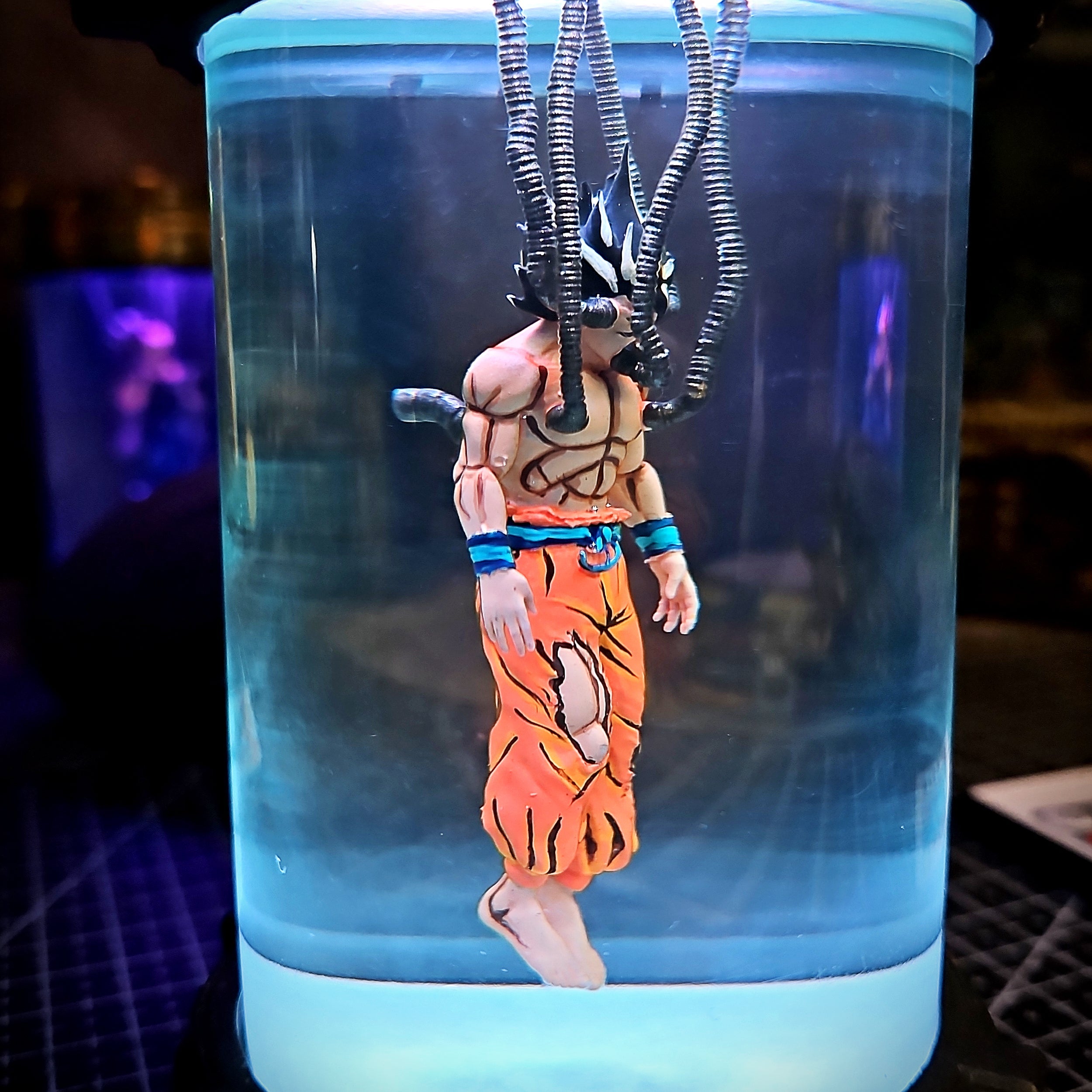 BIOLAB – GOKU Resin Lamp