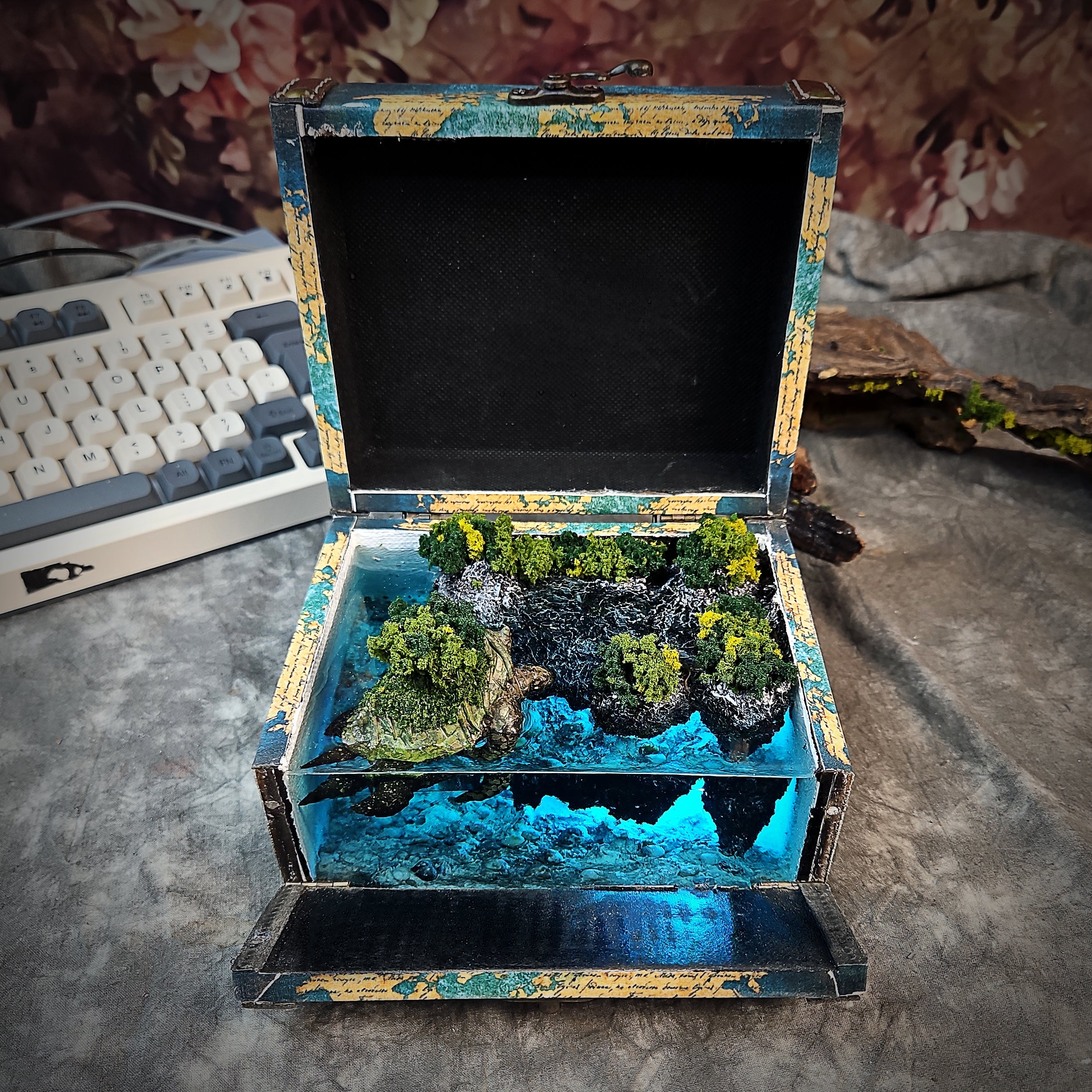 Map Turtle Light Box - handmade resin light box