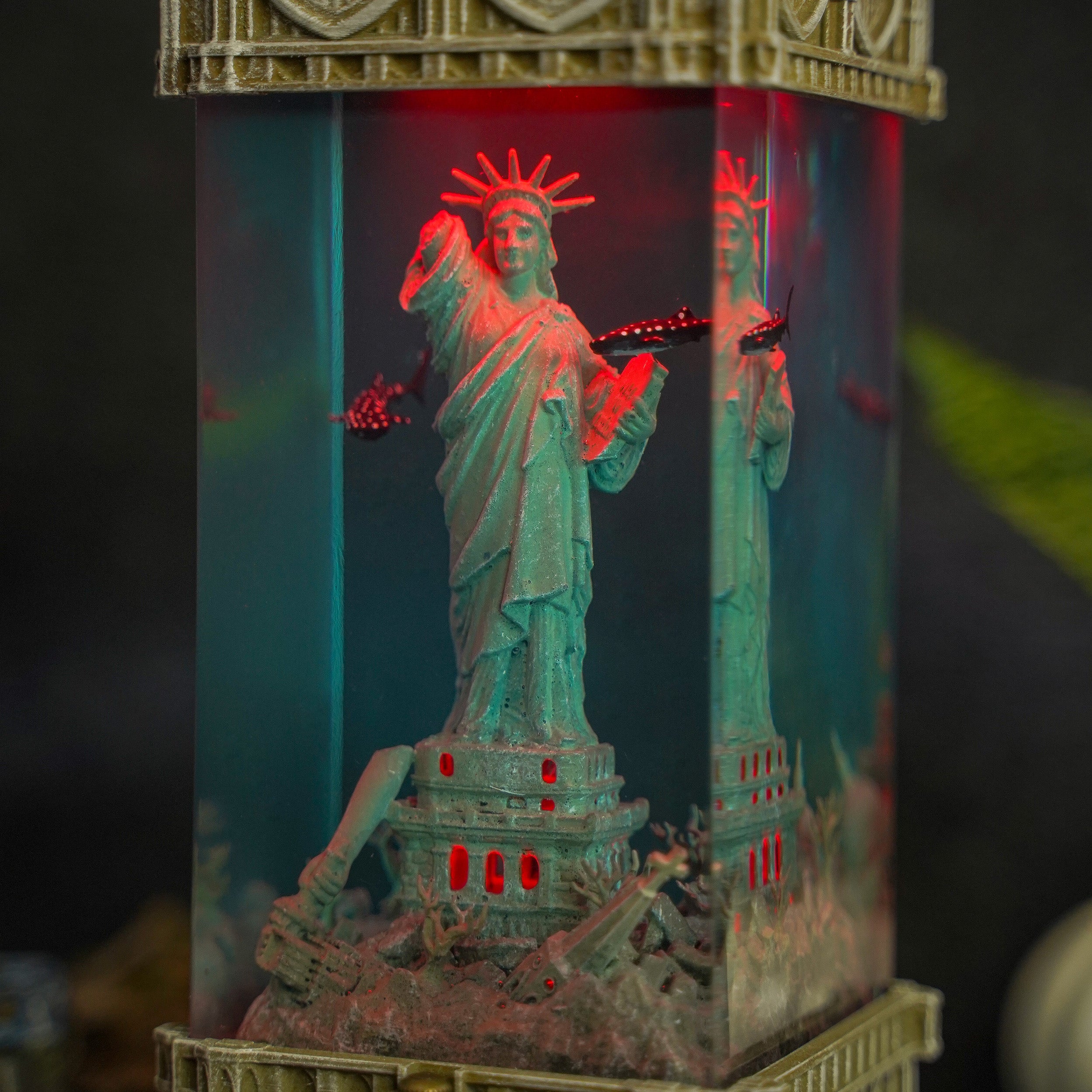 Statue of Liberty Clock Resin Lamp