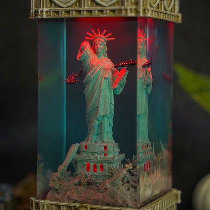 Statue of Liberty Clock Resin Lamp - handmade resin lamp