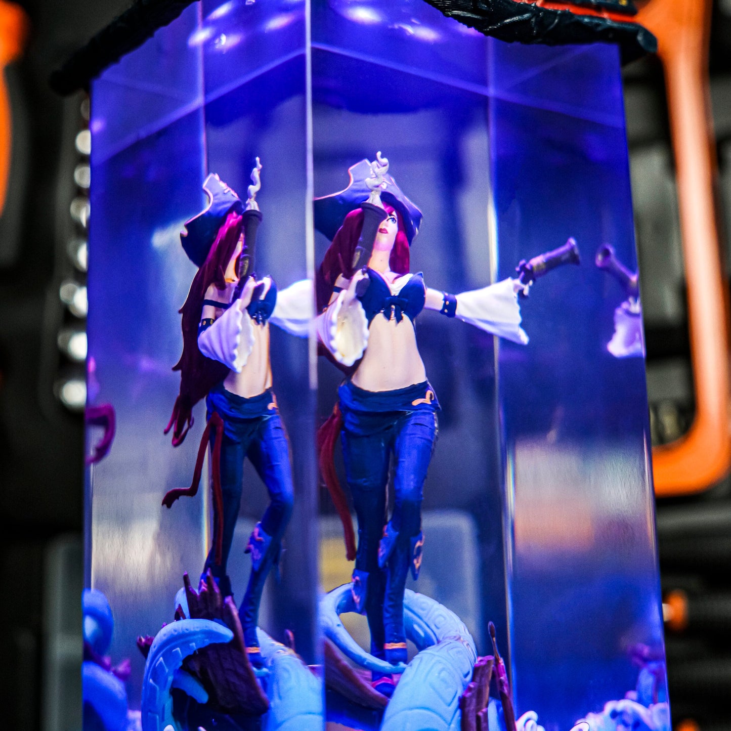 Miss Fortune LOL Resin Lamp - handmade resin lamp