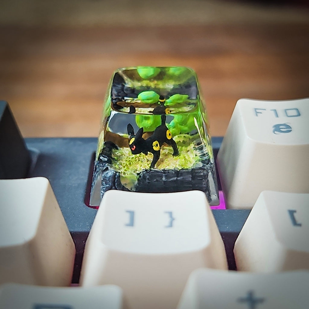 Umbreon Old Keycap - handmade resin keycap