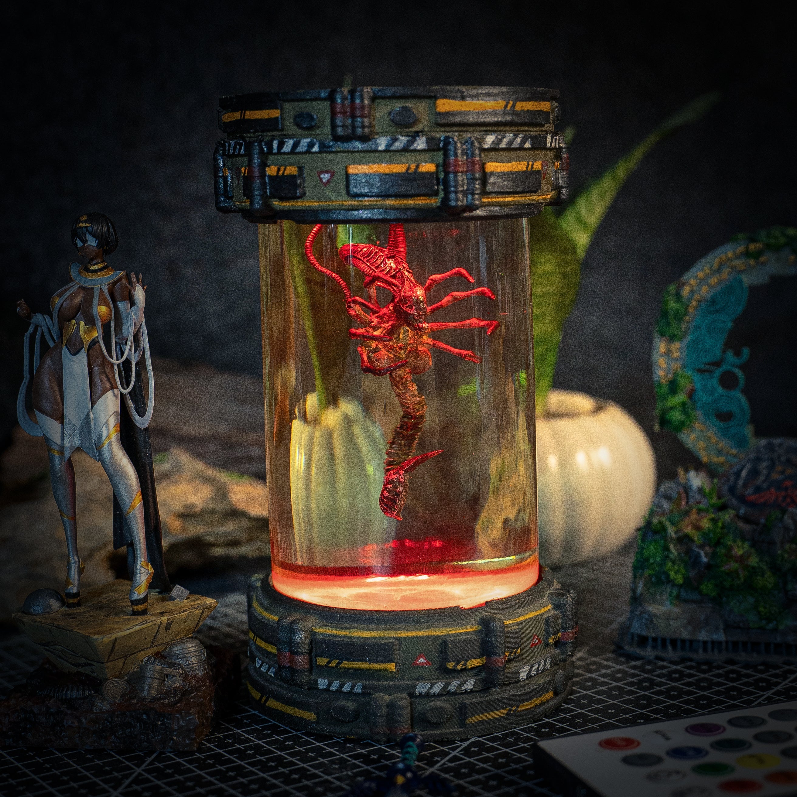 BIOLAB - Xenomorph Resin Lamp - handmade resin lamp