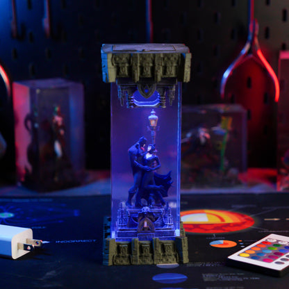 BATMAN & CATWOMAN RESIN LAMP - handmade resin lamp