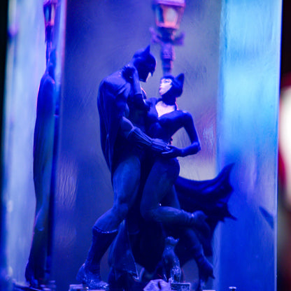 BATMAN & CATWOMAN RESIN LAMP - handmade resin lamp
