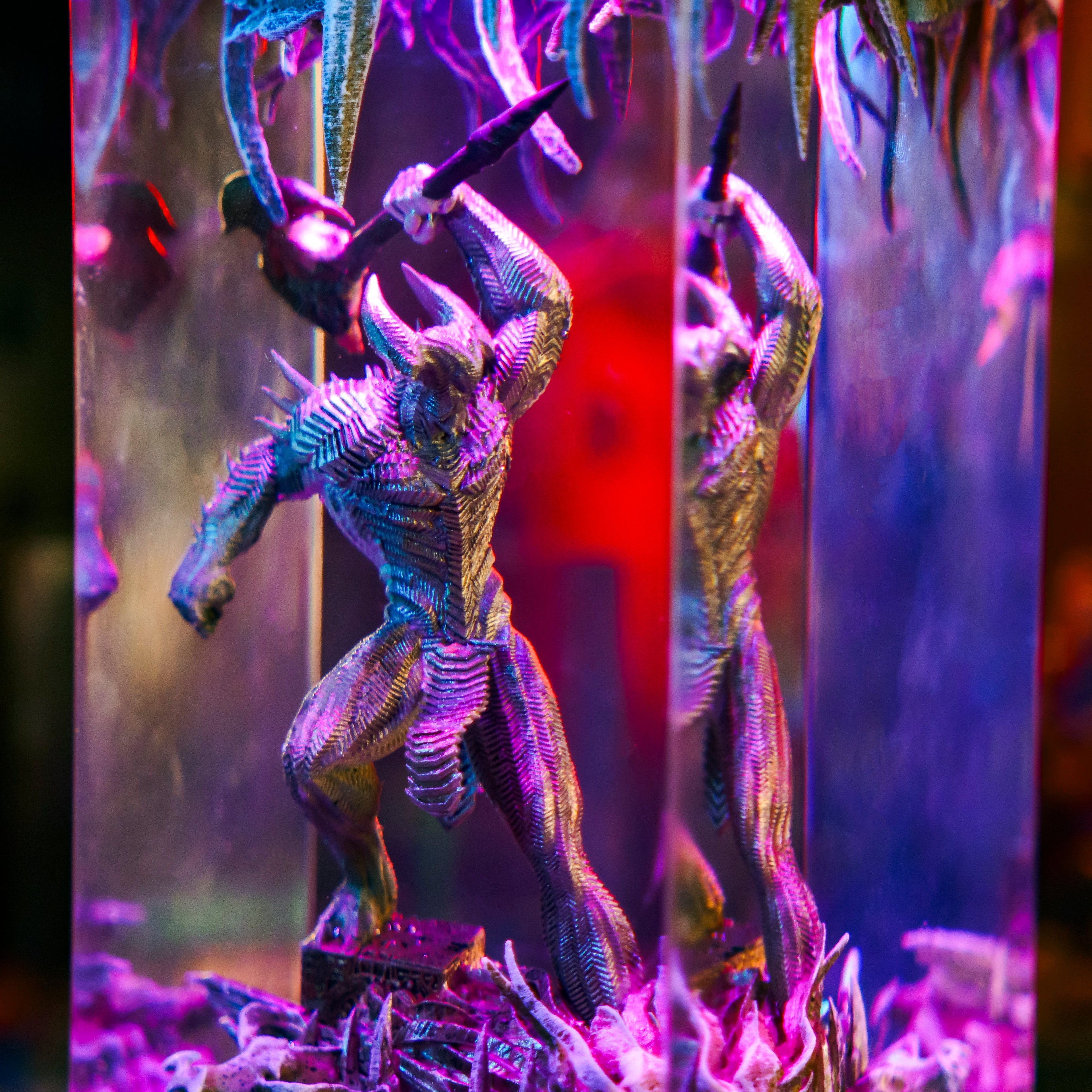 STEPPENWOLF EPOXY RESIN LAMP