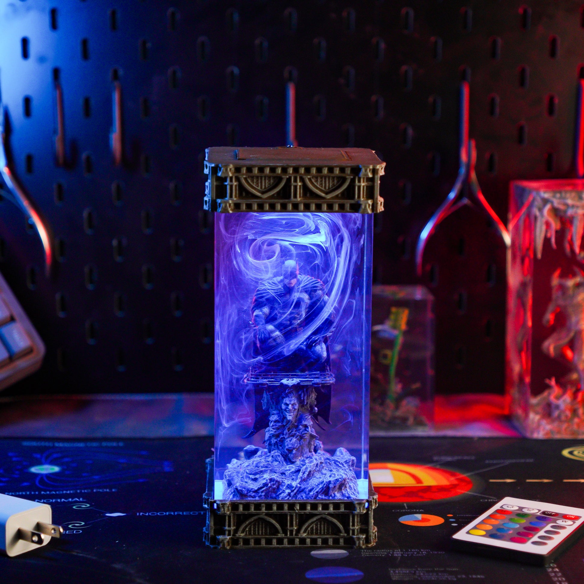 BATMAN RESIN LAMP V1 - handmade resin lamp