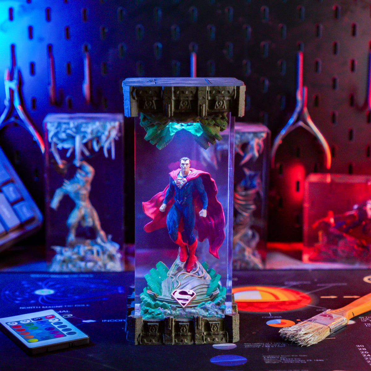SUPERMAN RESIN LAMP - handmade resin lamp