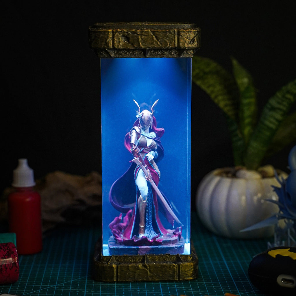 Malenia V1 Resin Lamp - handmade resin lamp