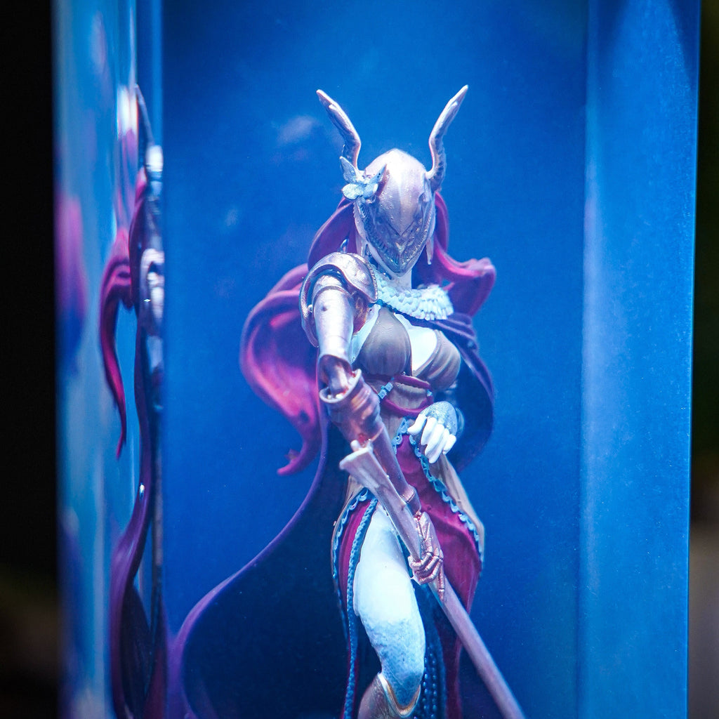 Malenia V1 Resin Lamp - handmade resin lamp