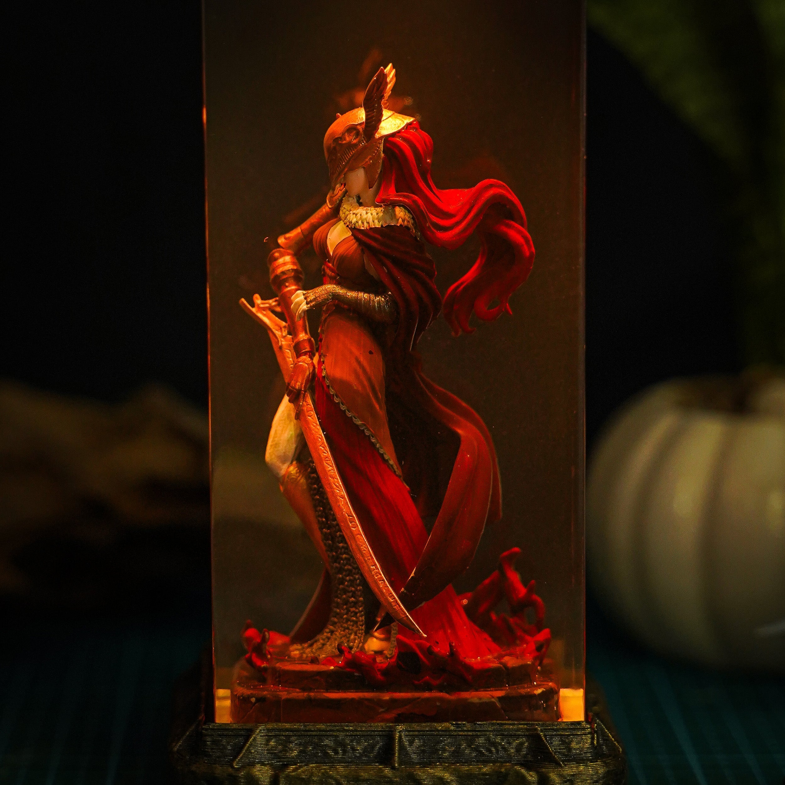Malenia V1 Resin Lamp - handmade resin lamp