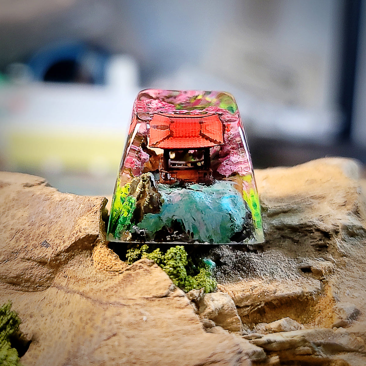 Tori Keycap - handmade resin keycap