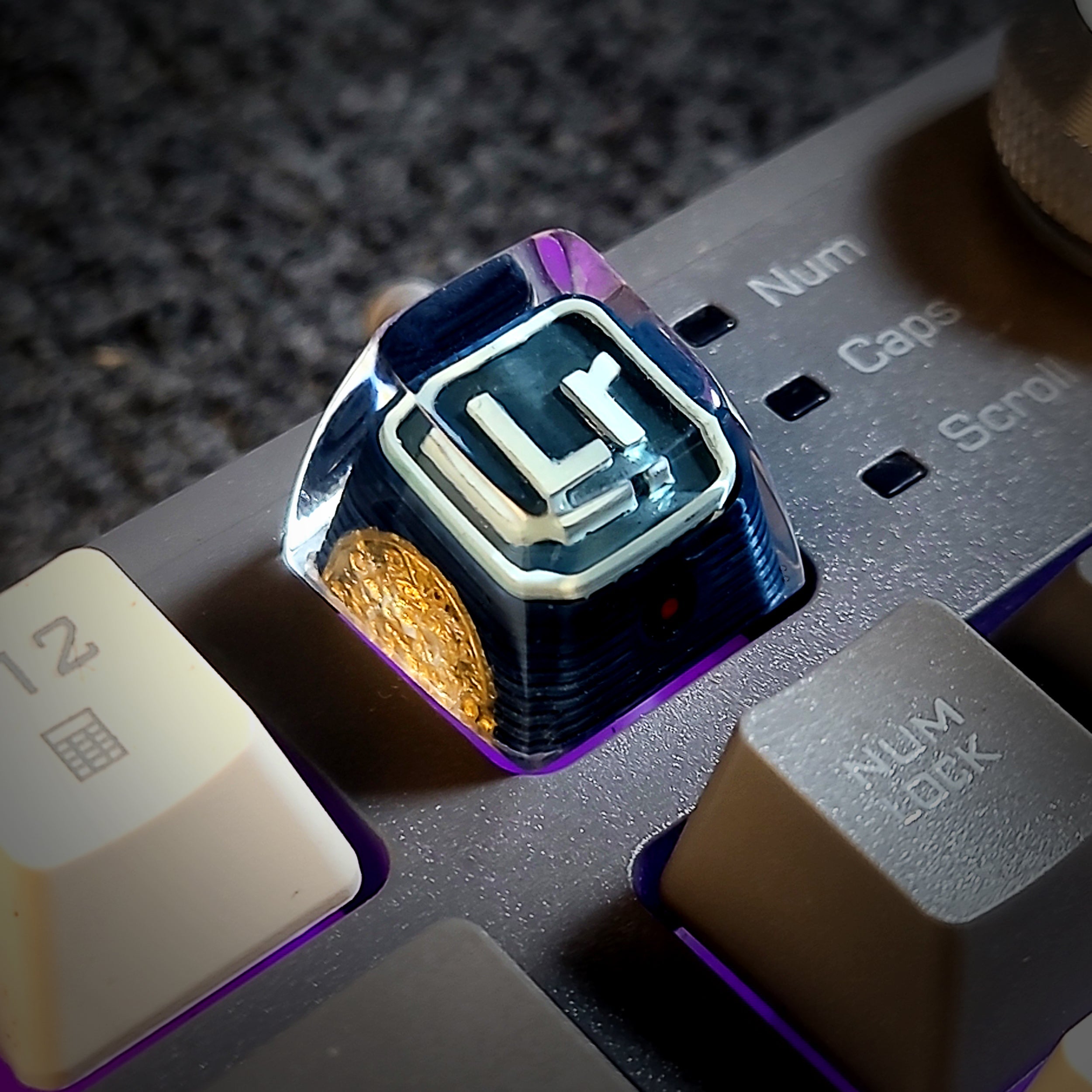 Adobe Suite Keycap - handmade resin keycap