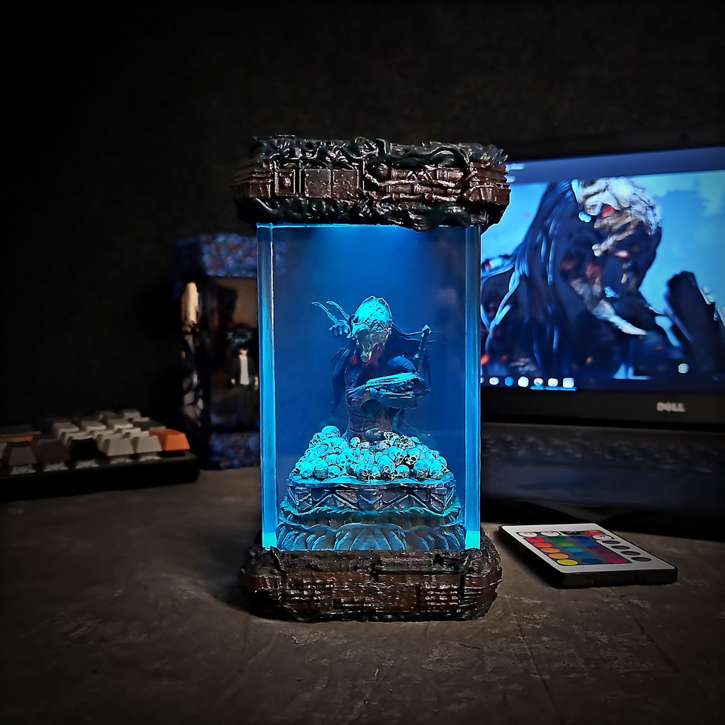 Predator Bust Resin Lamp - handmade resin lamp