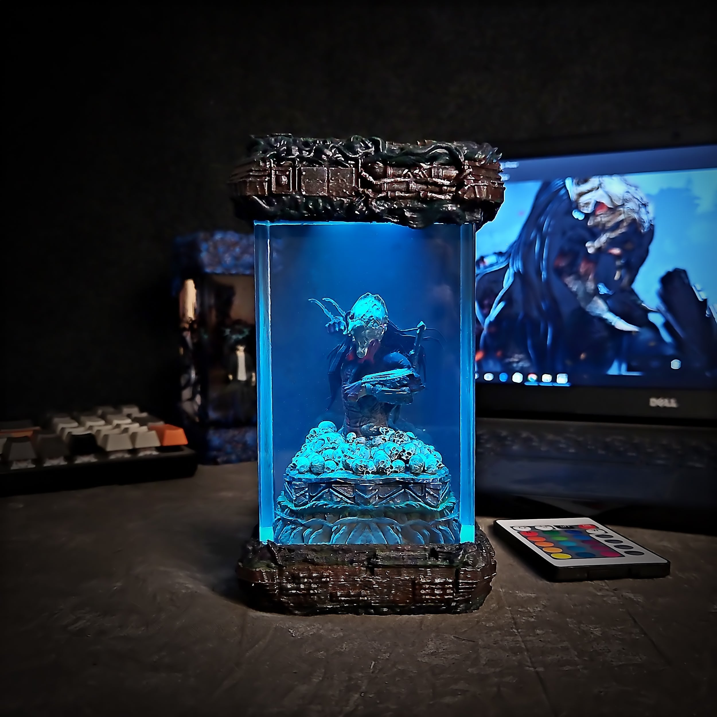 Predator Bust Resin Lamp - handmade resin lamp