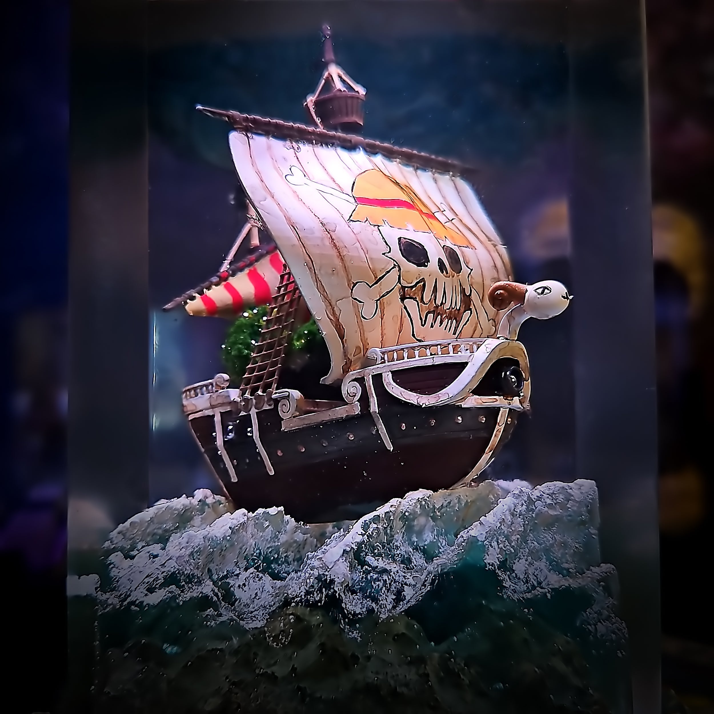 Going Merry V2 - handmade resin lamp