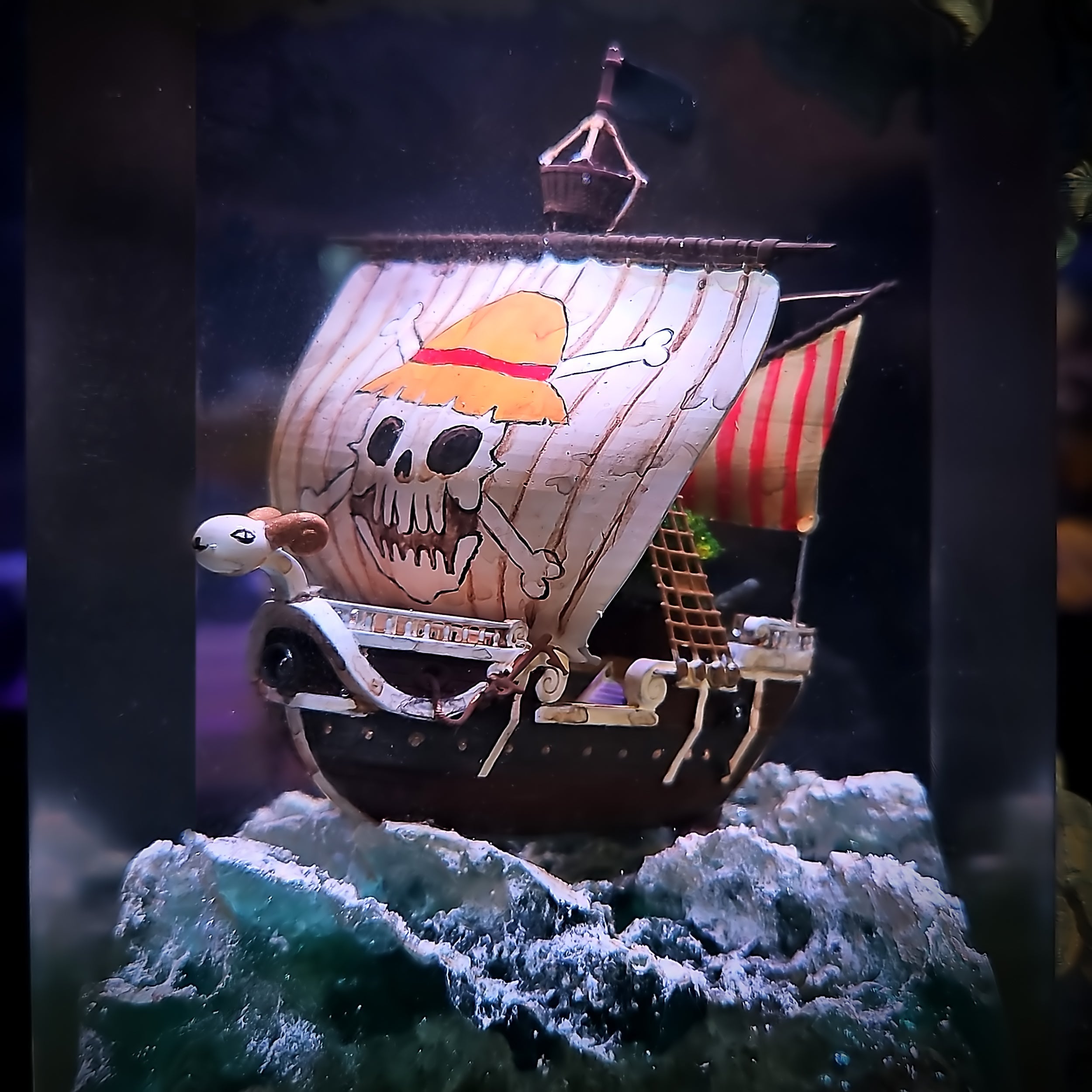 Going Merry V2 - handmade resin lamp