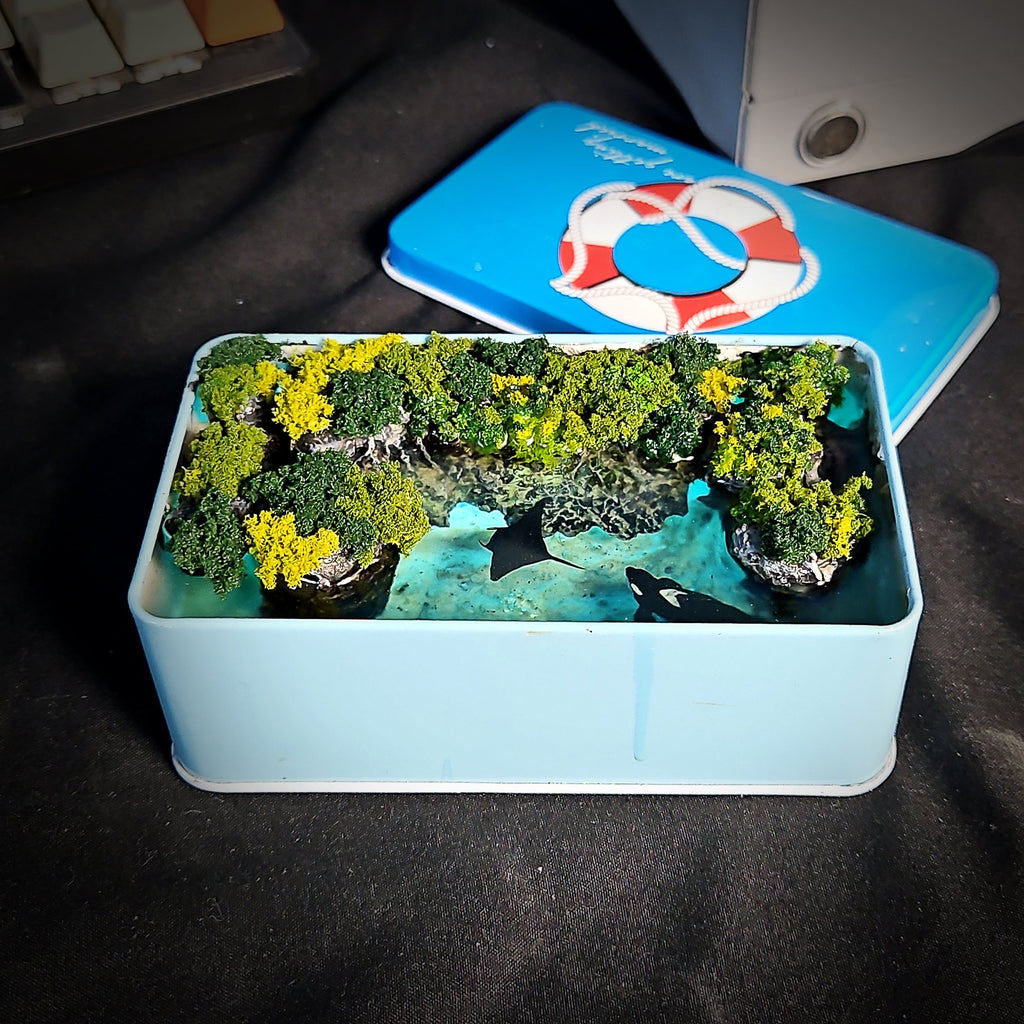 Whale & Manta Ray Tin Light Box - handmade resin light box