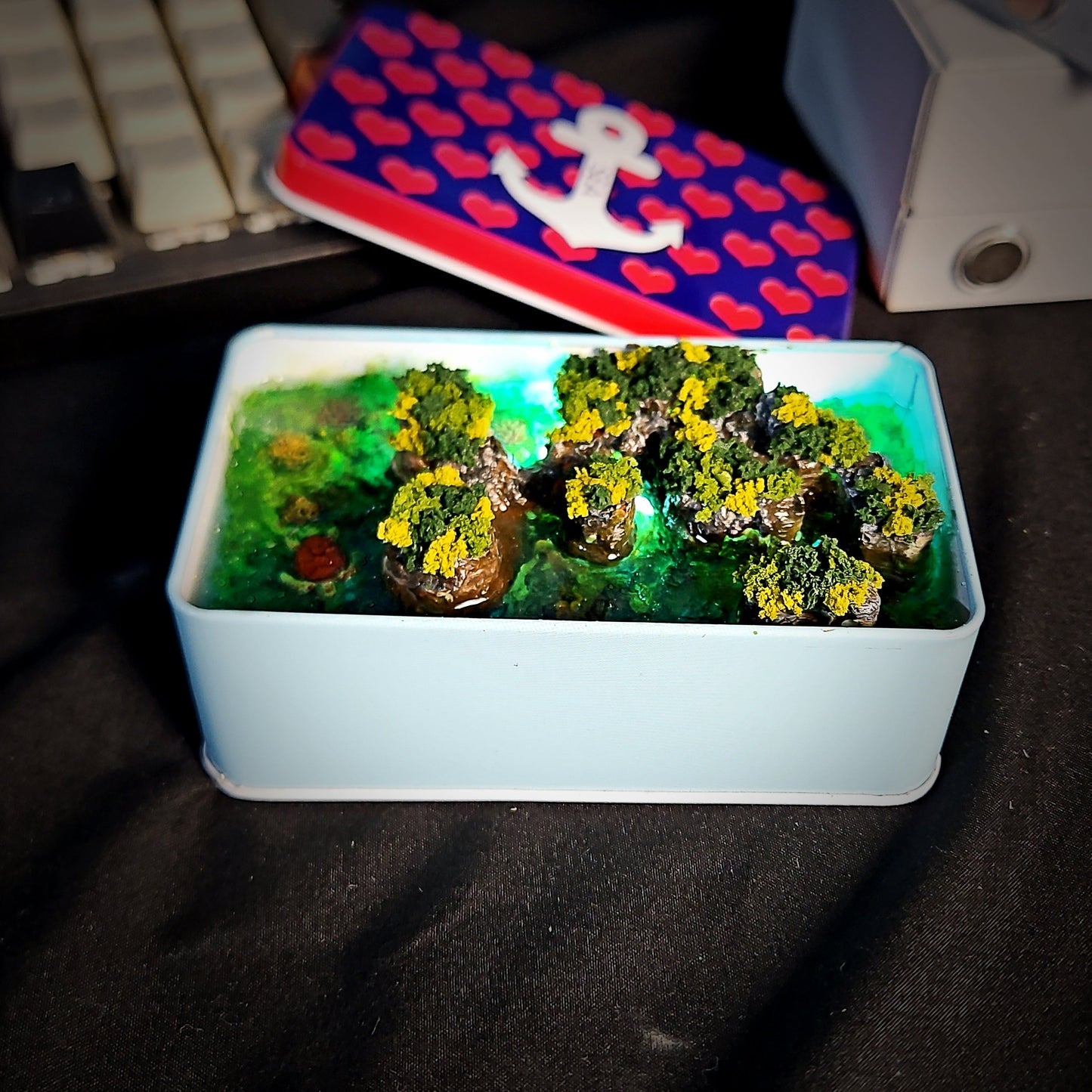 Coral Diver Tin Light Box - handmade resin light box