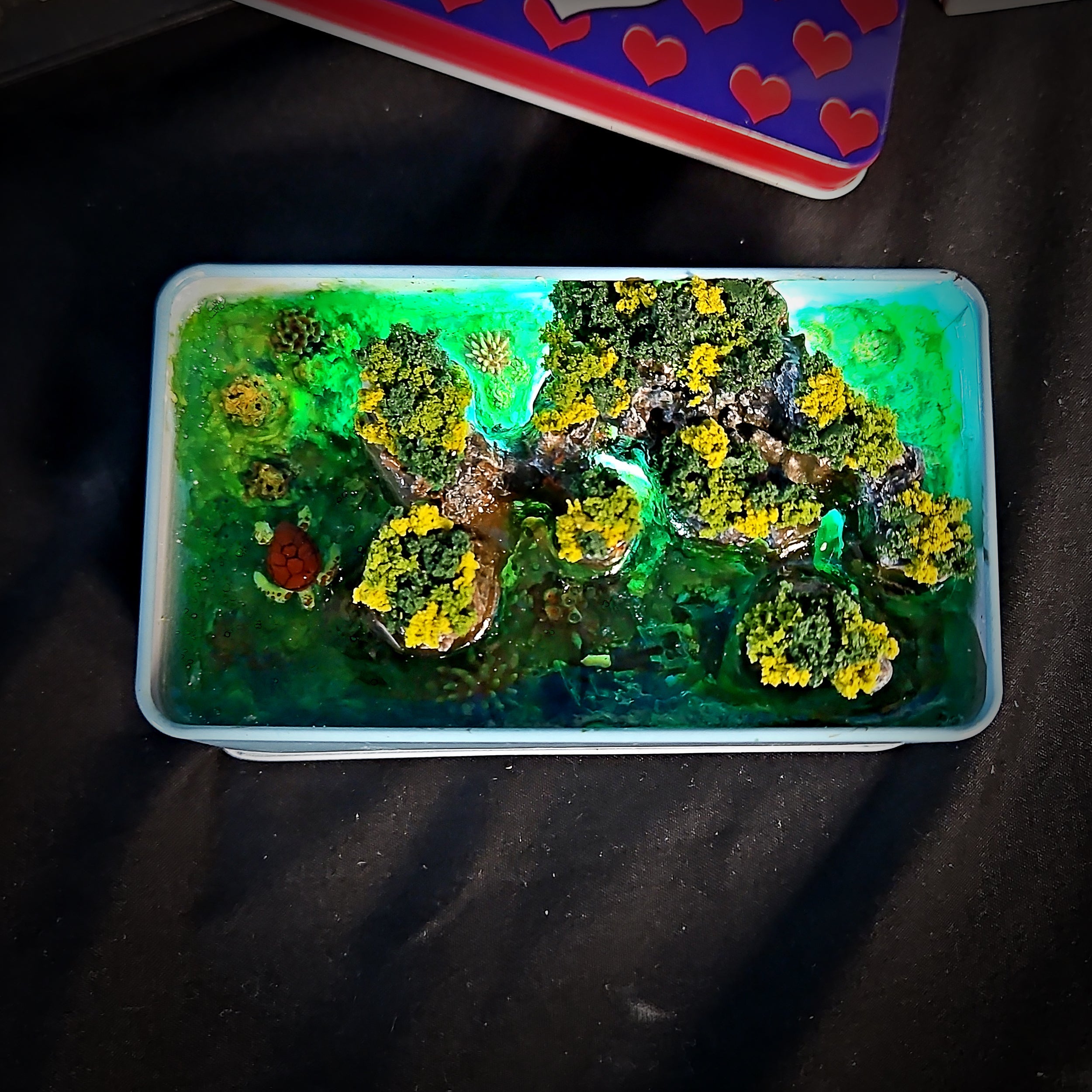 Coral Diver Tin Light Box - handmade resin light box
