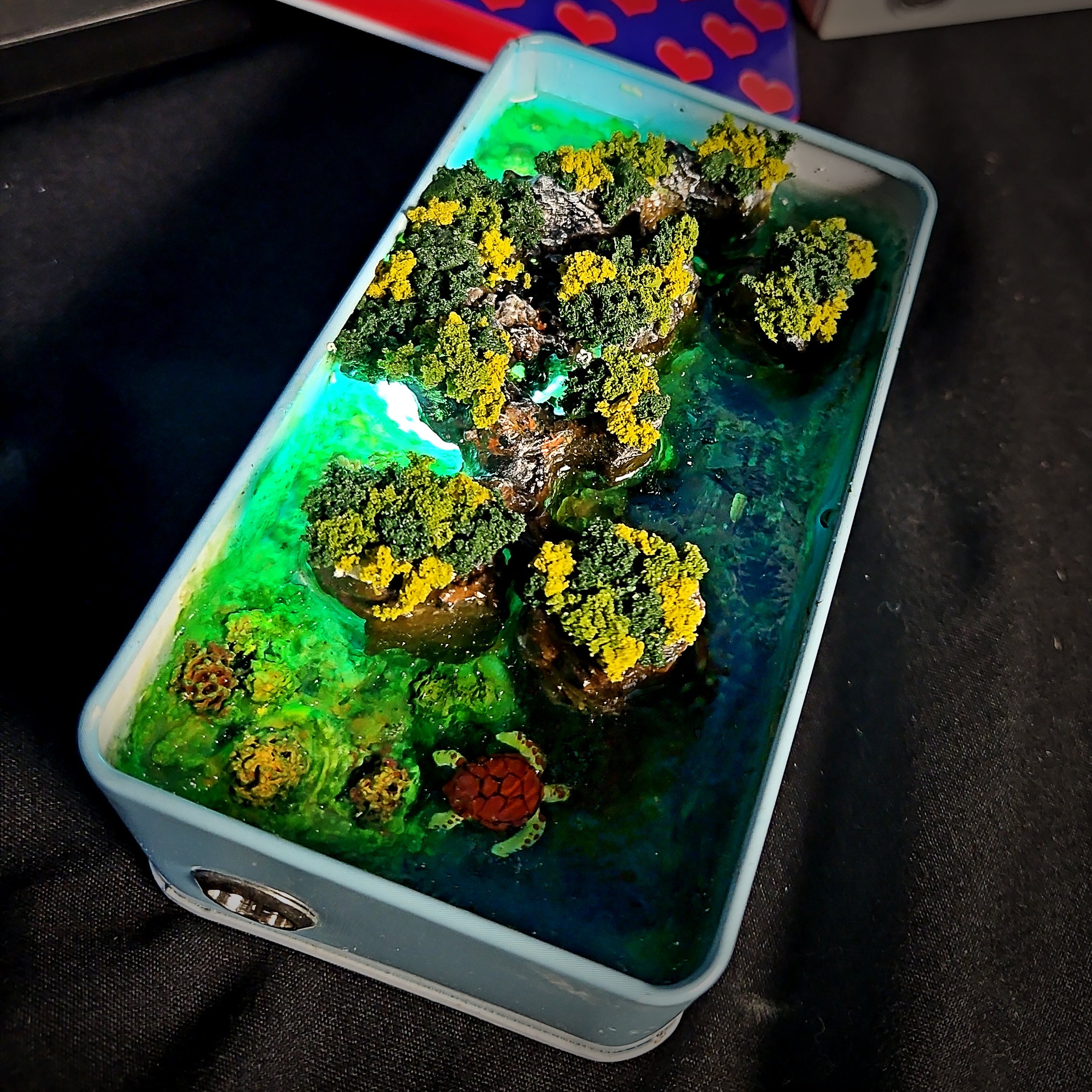 Coral Diver Tin Light Box - handmade resin light box