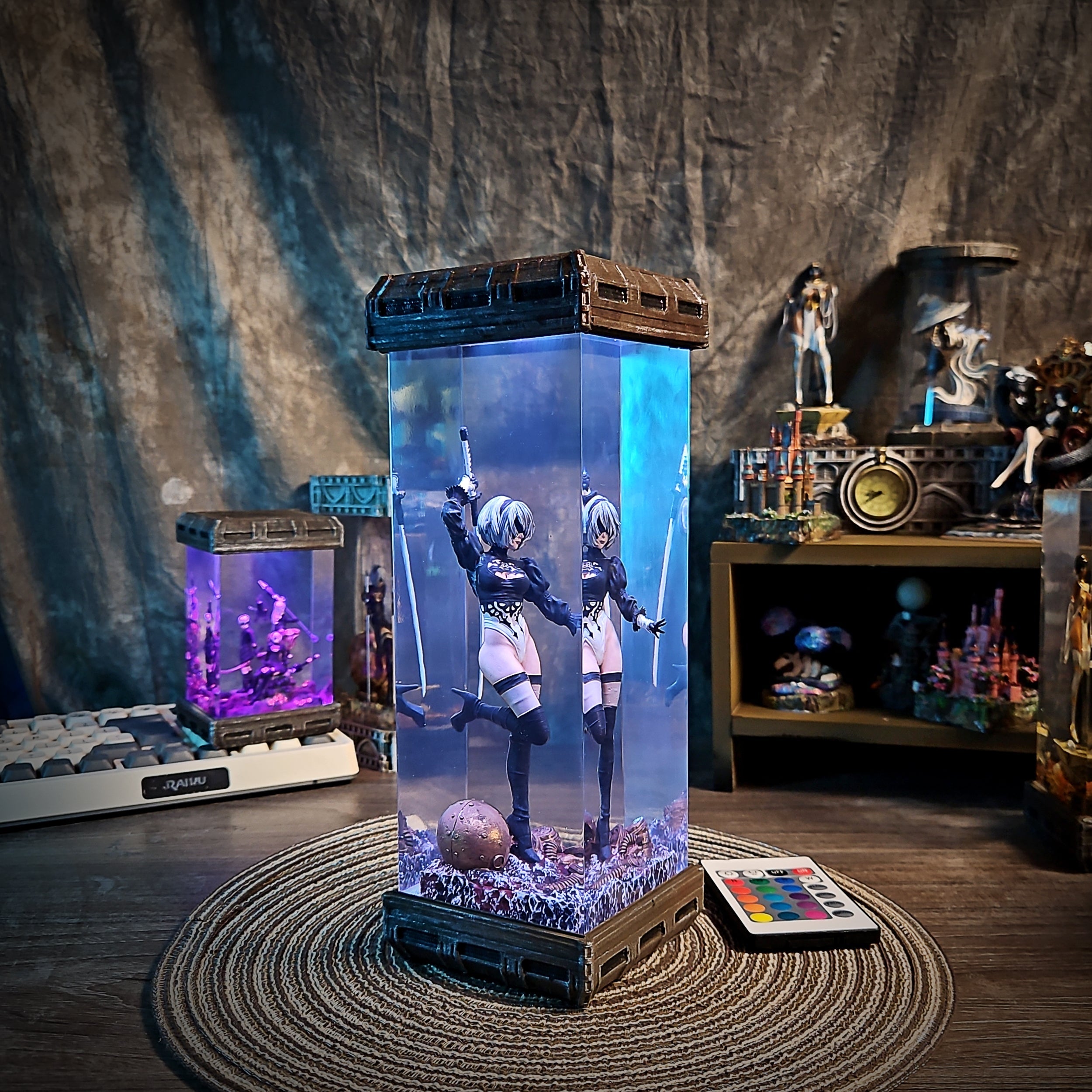2B V1 - handmade resin lamp