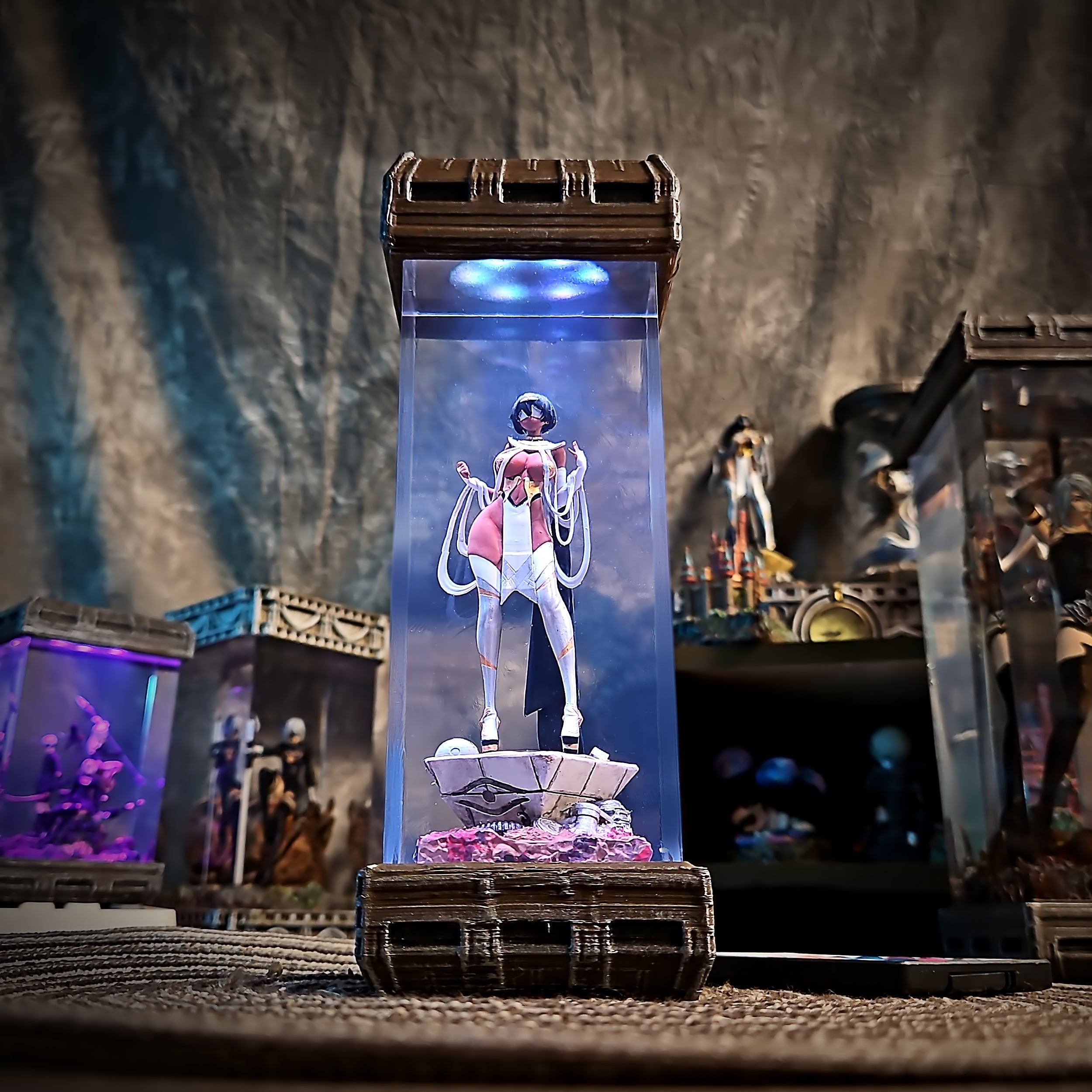 2P - handmade resin lamp