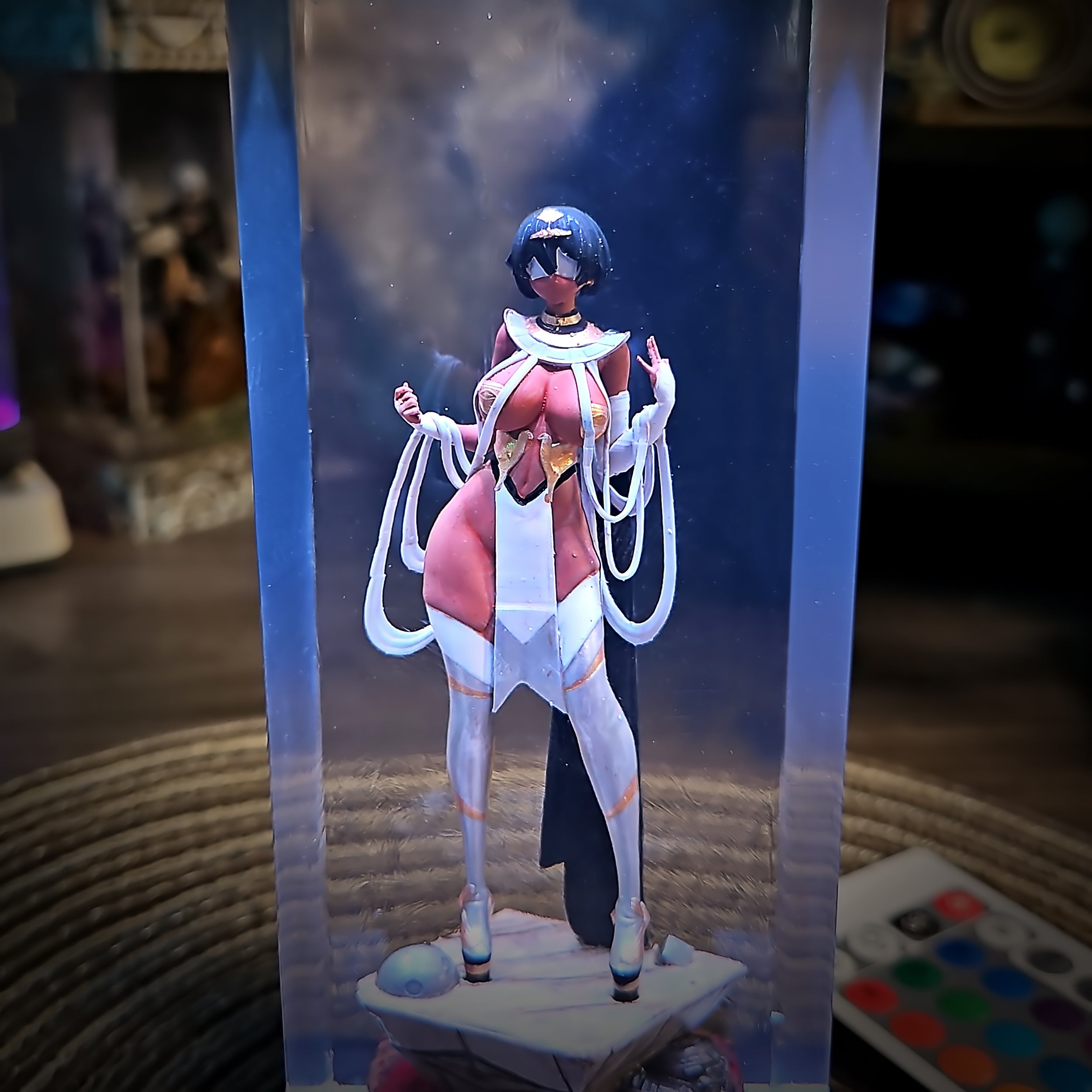 2P - handmade resin lamp