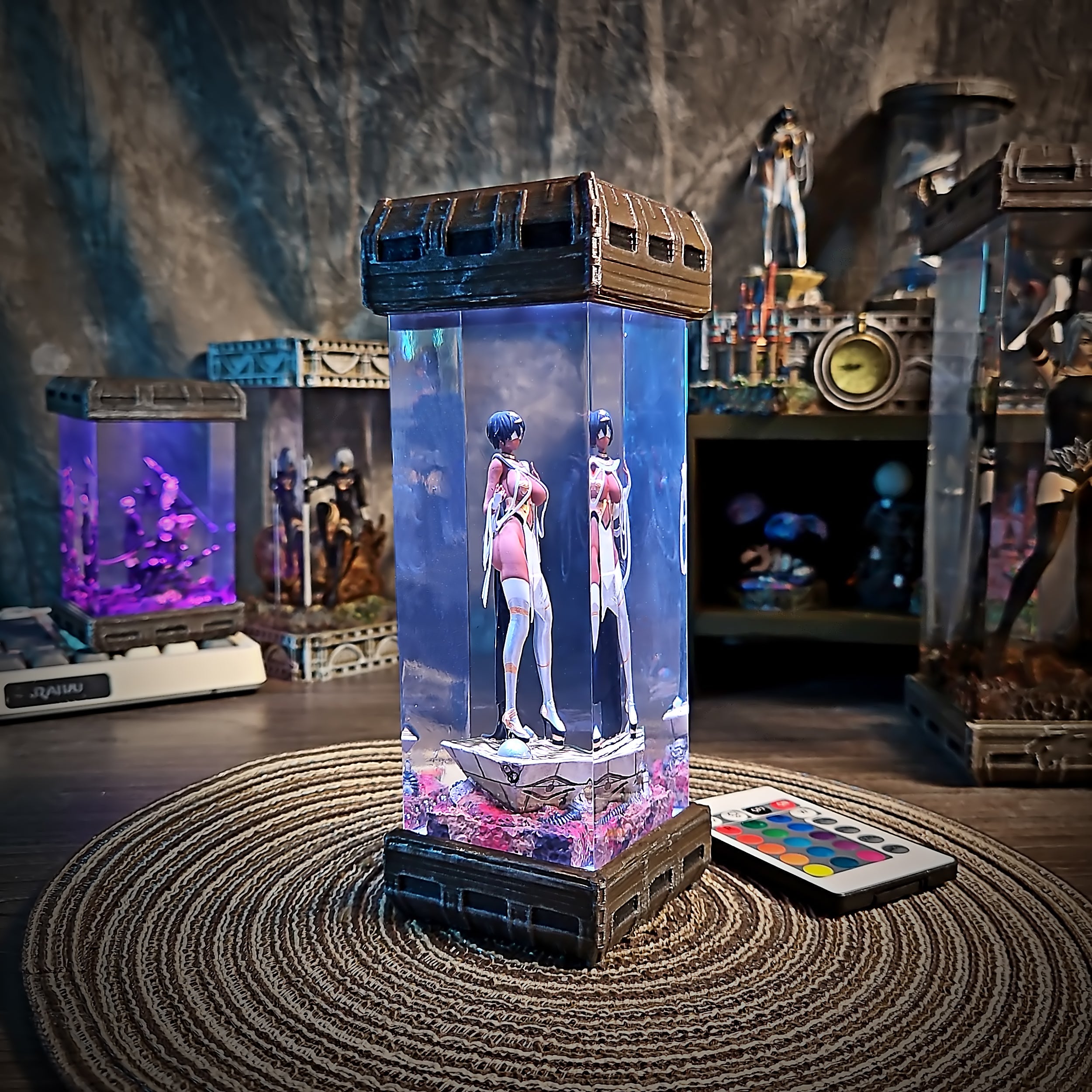 2P - handmade resin lamp