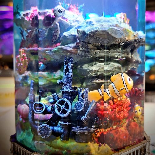 Nemo - Octagon Resin Lamp - handmade resin lamp