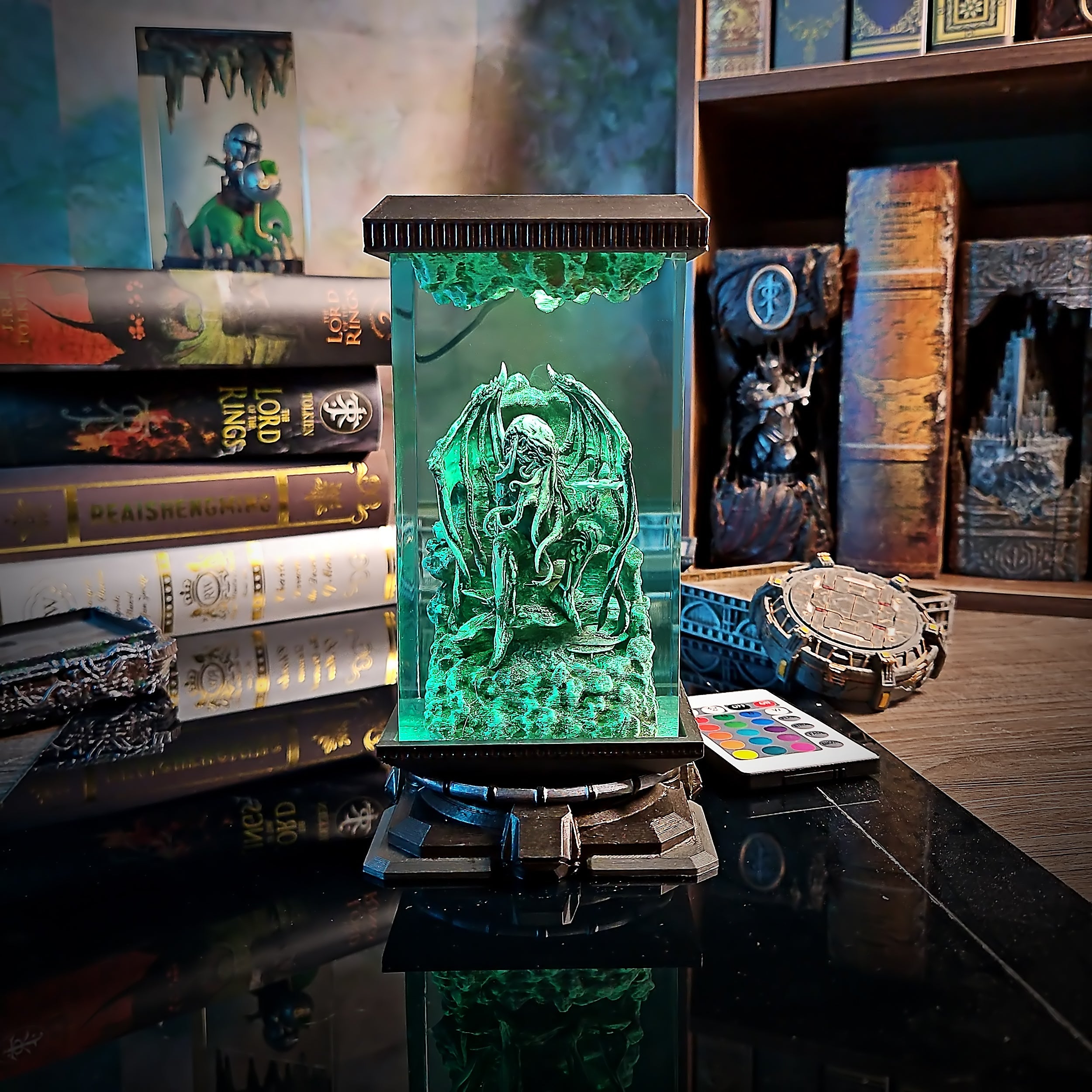 Cthulhu Resin Lamp - handmade resin lamp