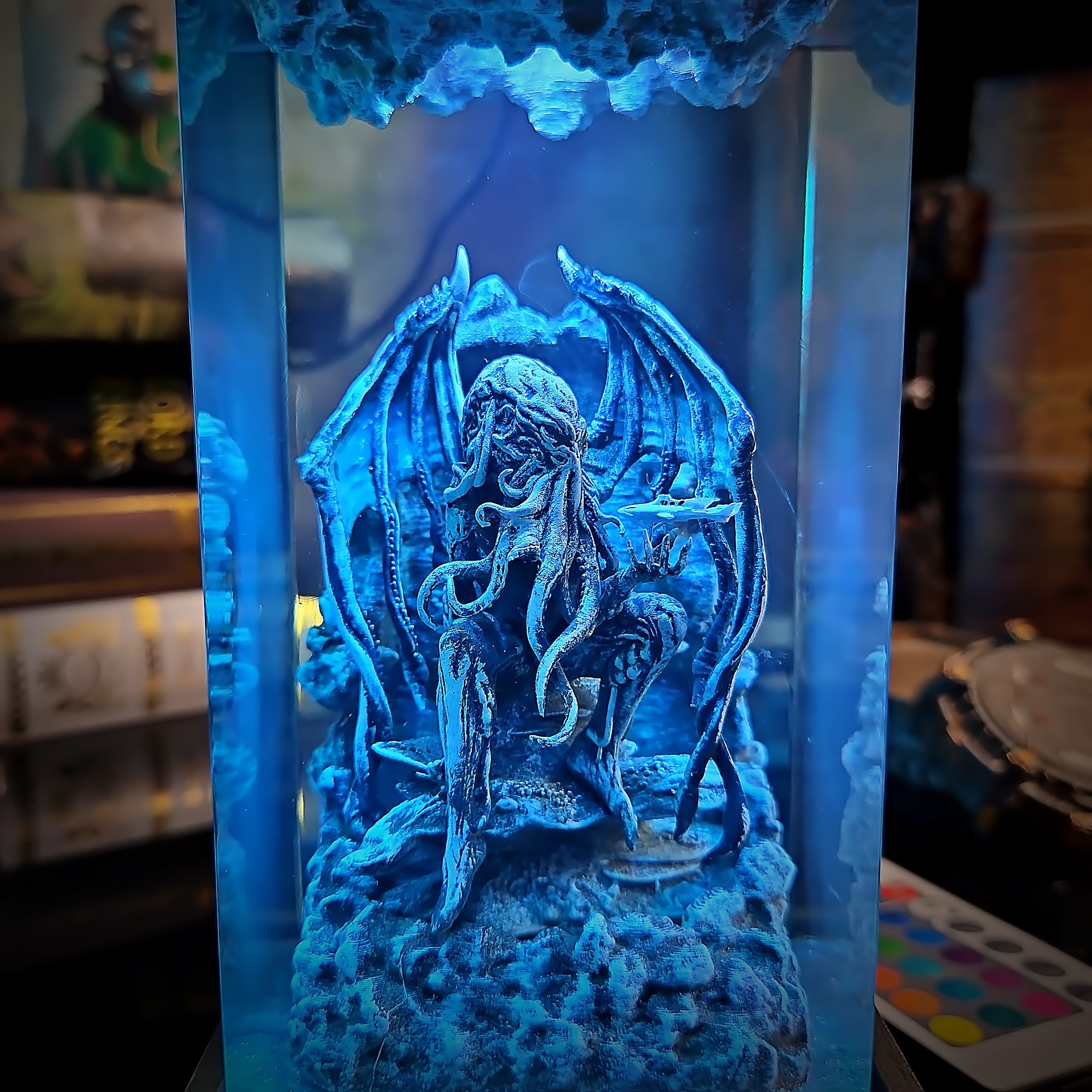 Cthulhu Resin Lamp - handmade resin lamp