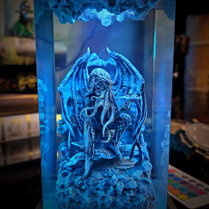 Cthulhu Resin Lamp - handmade resin lamp
