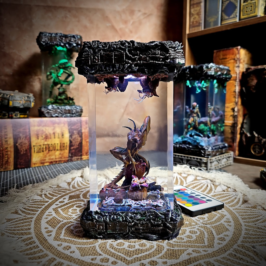 Alien Resin Lamp - handmade resin lamp