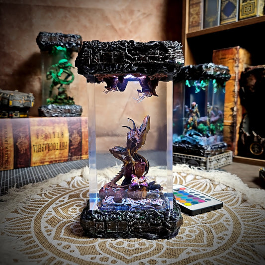 Alien Resin Lamp - handmade resin lamp