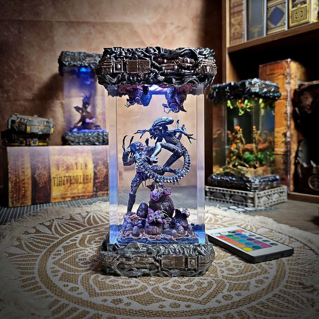 Alien and Predator Resin Lamp - handmade resin lamp