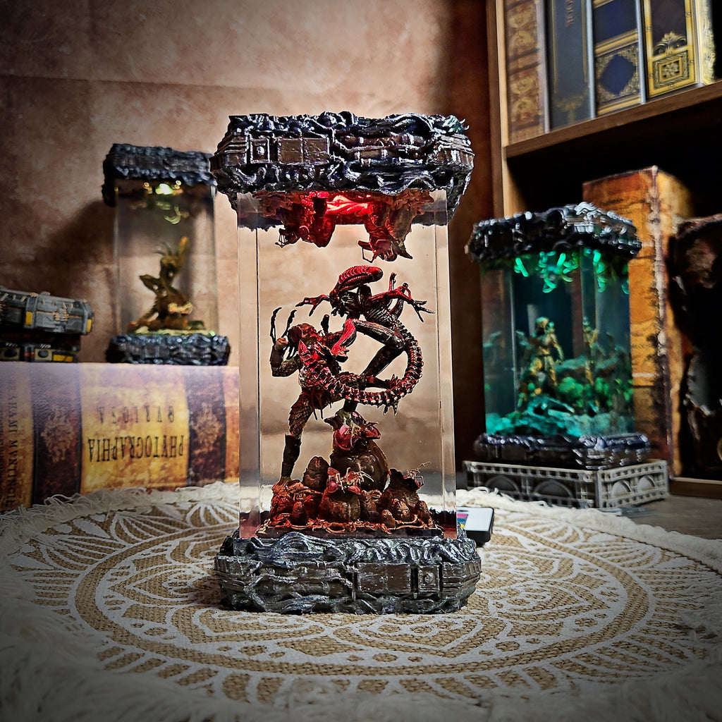 Alien and Predator Resin Lamp - handmade resin lamp