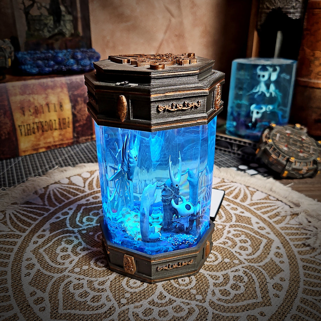 Hollow Knight V1 - Octagonal Resin Lamp